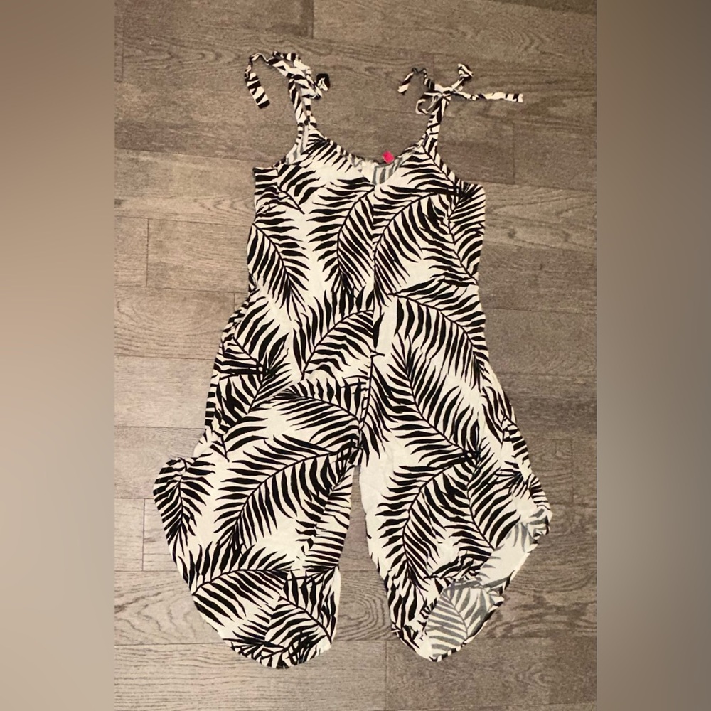 Vince Camuto Women's Tie-Strap V-Neck Sleeveless Jumpsuit Size L